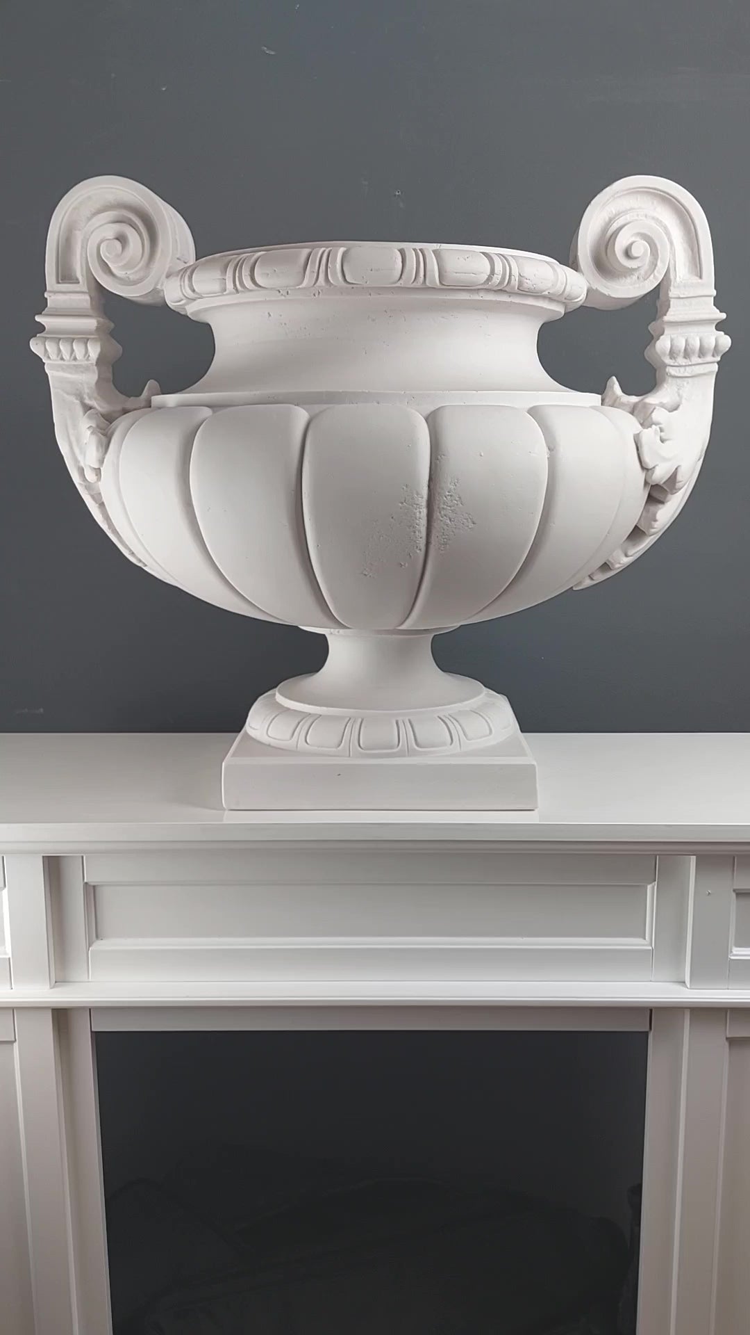 Pots de jardinières de vase d'extérieur sculptés en marbre blanc