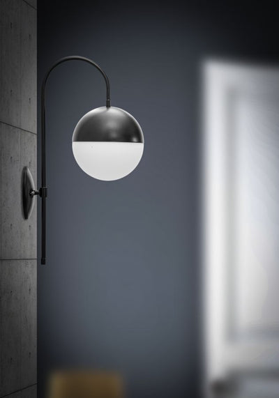 Applique murale d'extérieur noire avec bras incurvé – Darky Street Design