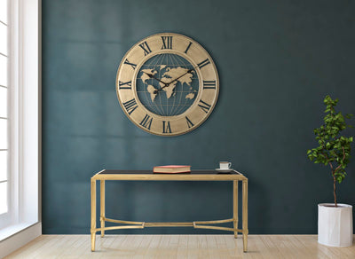 Horloge murale en métal beige avec carte du monde