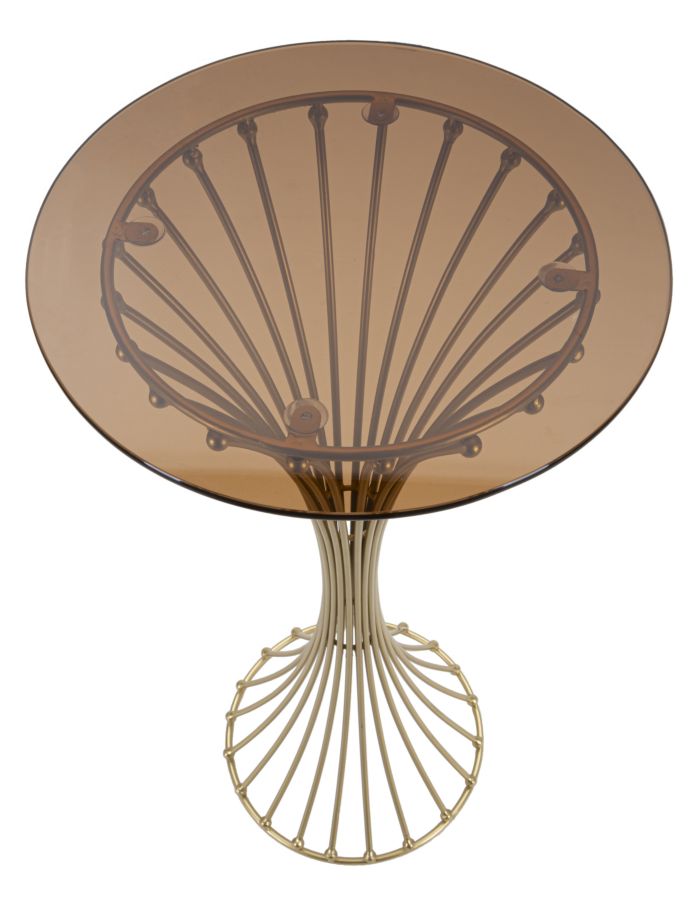 Table à piètement métallique doré avec base décorative – Style moderne Centur