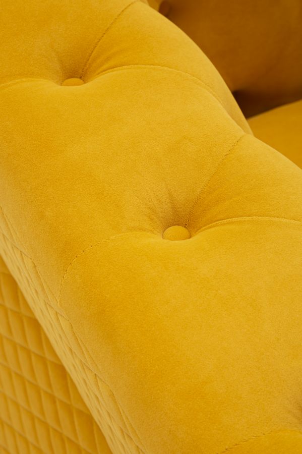 Fauteuil en velours moutarde avec coussin – Fauteuil d&