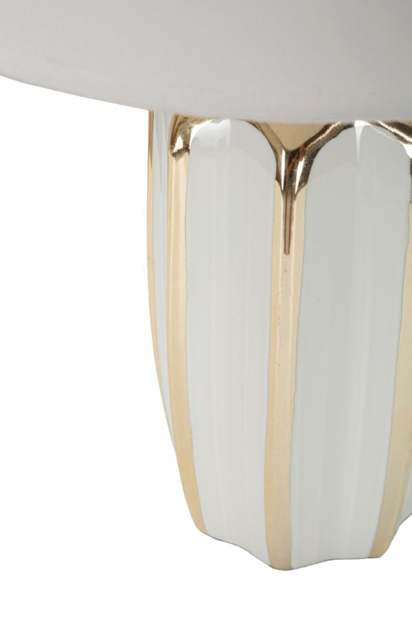 Lampe de table en céramique blanche avec abat-jour en tissu – Cassy Modern Accent