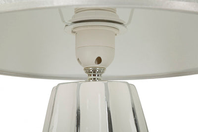 Lampe de table en céramique blanche avec abat-jour en tissu – Emmi Modern Design