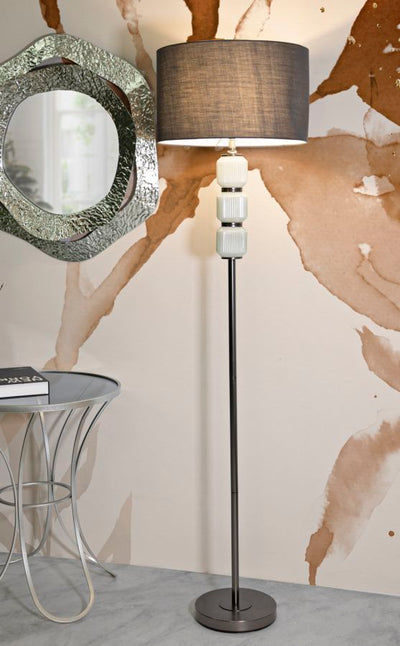 Lampadaire blanc et argent avec abat-jour en tissu – Bright One Modern