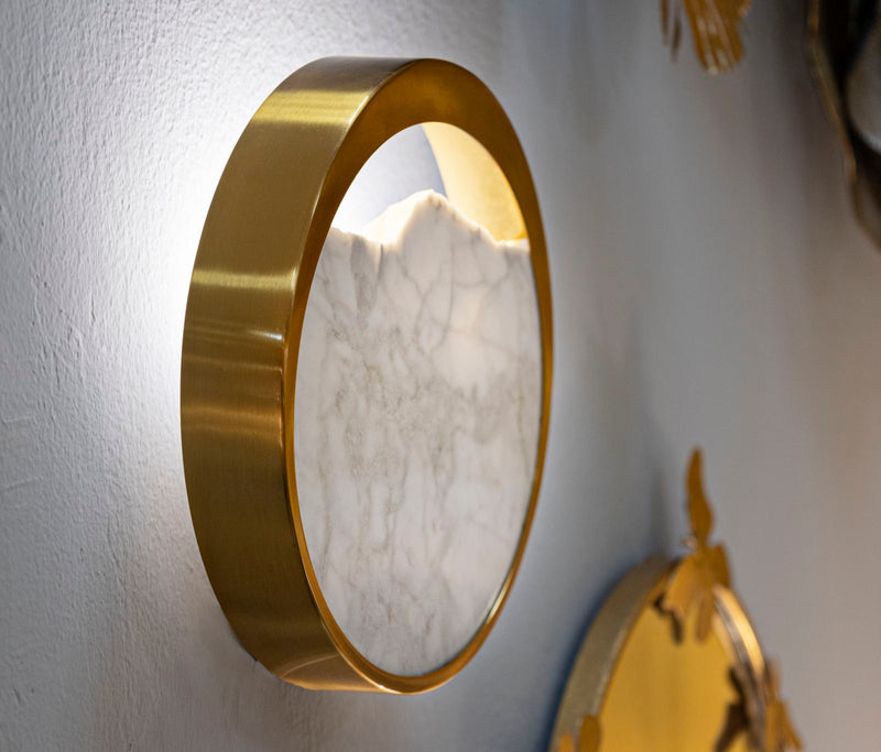 Applique murale dorée et blanche avec effet marbré – Accent décoratif