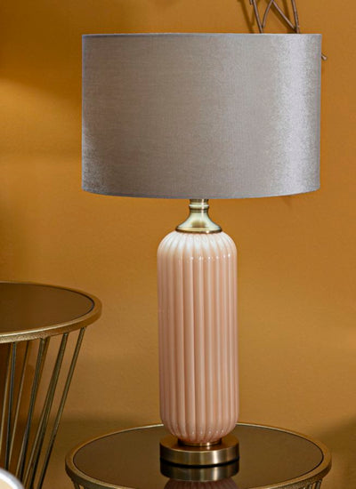 Grande lampe de table dorée et beige avec abat-jour en tissu – Collection Perly