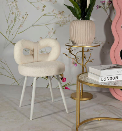 Mini-fauteuil rembourré blanc avec pieds en bois – Fauteuil d'appoint Ilary