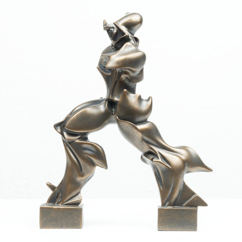 Sculpture Futuriste de Boccioni (Statue en Bronze Coulé à Froid)