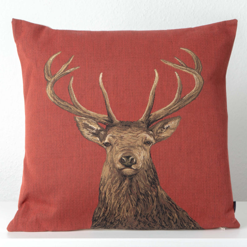 Coussin Rouge à Motif de Cerf (Tissu Gobelin)