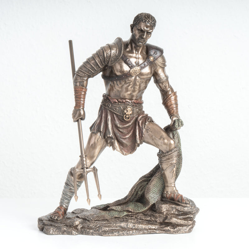 Statue du Gladiateur Retiarius – Maître du Filet et du Trident (Sculpture en Bronze à Froid)