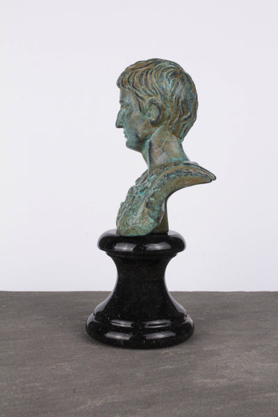 Buste d'Auguste  - bronze vert