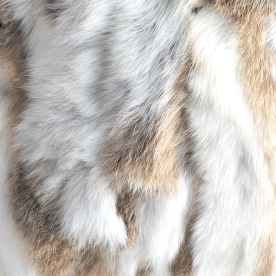 Coussin en Fourrure de Lapin Beige (Oryctolagus cuniculus)