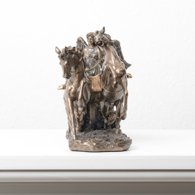 Statue Niké - Déesse de la Victoire sur un Char (Sculpture en bronze coulé à froid)