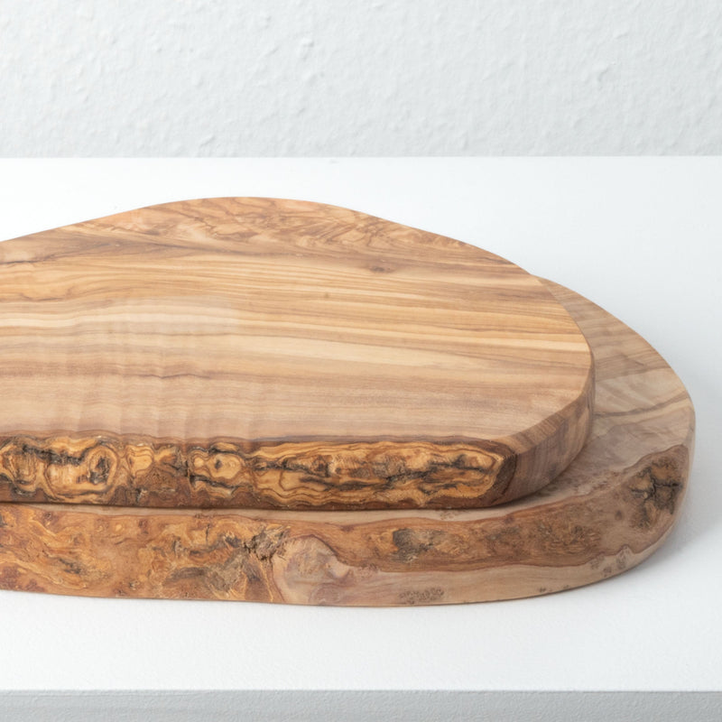 Set de Planches à Découper avec Poignée – Forme Irrégulière – Bois d’Olivier Fait Main (2 Pièces)