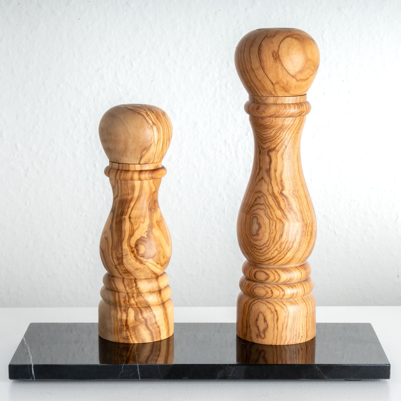 Moulin Traditionnel en Bois d’Olivier Fait Main