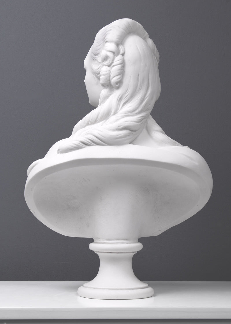 Buste de Madame du Barry  - sculpture en marbre