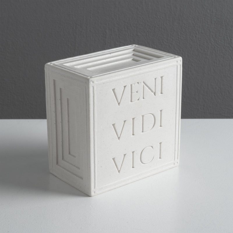 Serre-livres Veni Vidi Vici – Sculpture en relief romaine