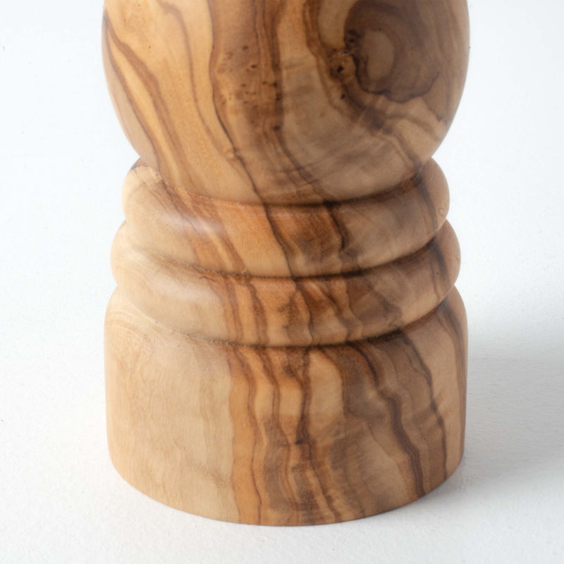 Moulin Traditionnel en Bois d’Olivier Fait Main