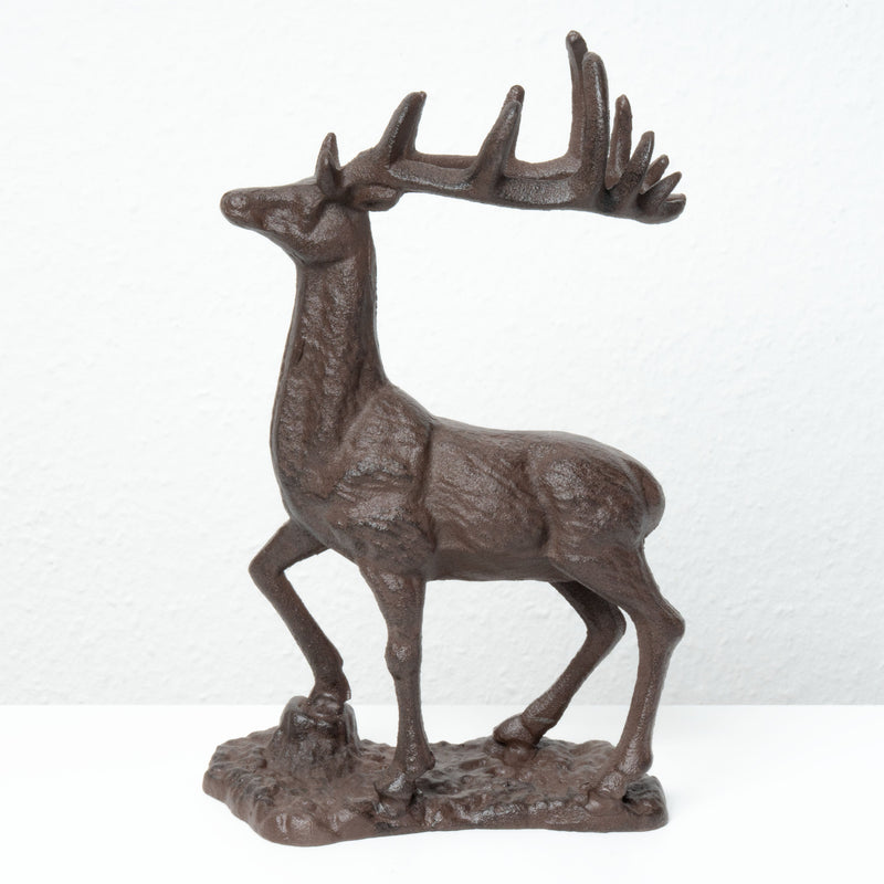 Statue de Cerf en Fonte – Symbole de Force et d’Élégance