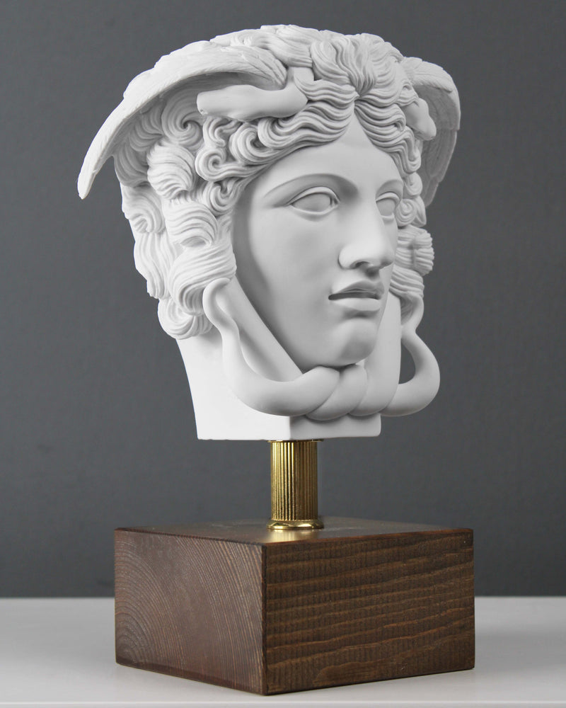 Statue Tête de Méduse - sculpture en marbre