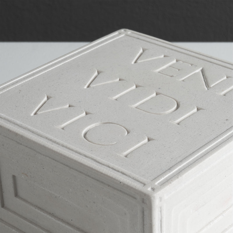 Serre-livres Veni Vidi Vici – Sculpture en relief romaine