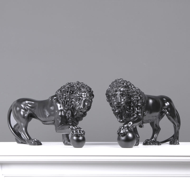 Statue Lions en paire (noirs) - sculpture en marbre