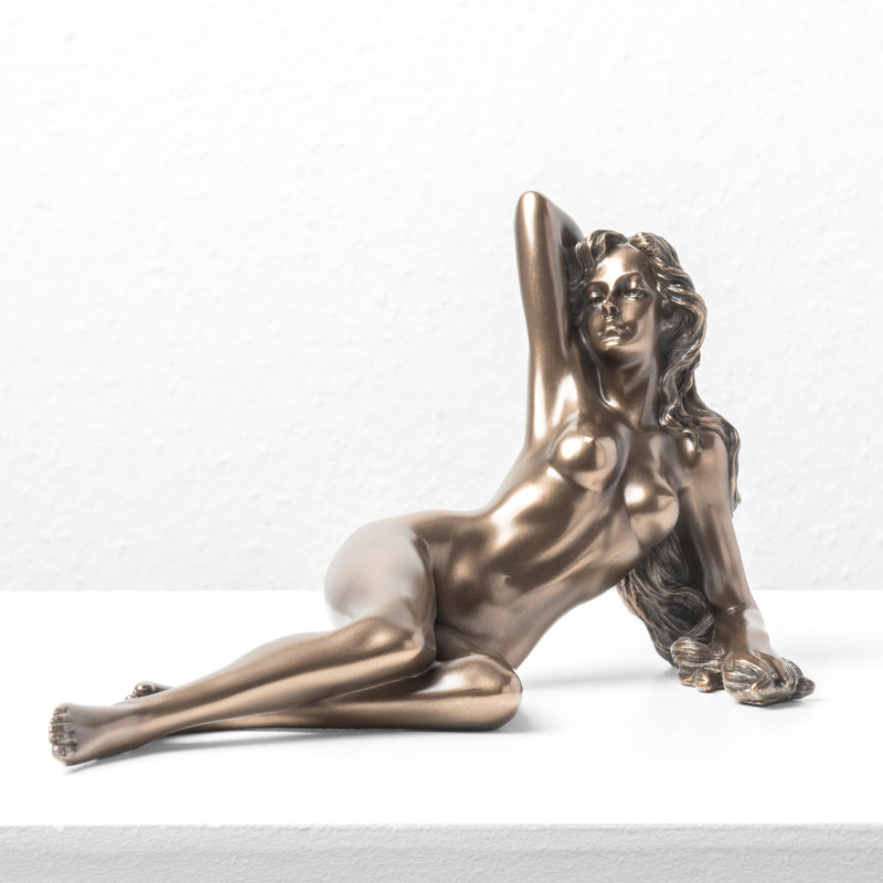 Femme Nue Allongée – Statue Érotique en Bronze à Froid