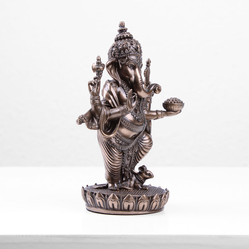 Statue de Ganesha debout sur une base de lotus (Sculpture en bronze moulé à froid)