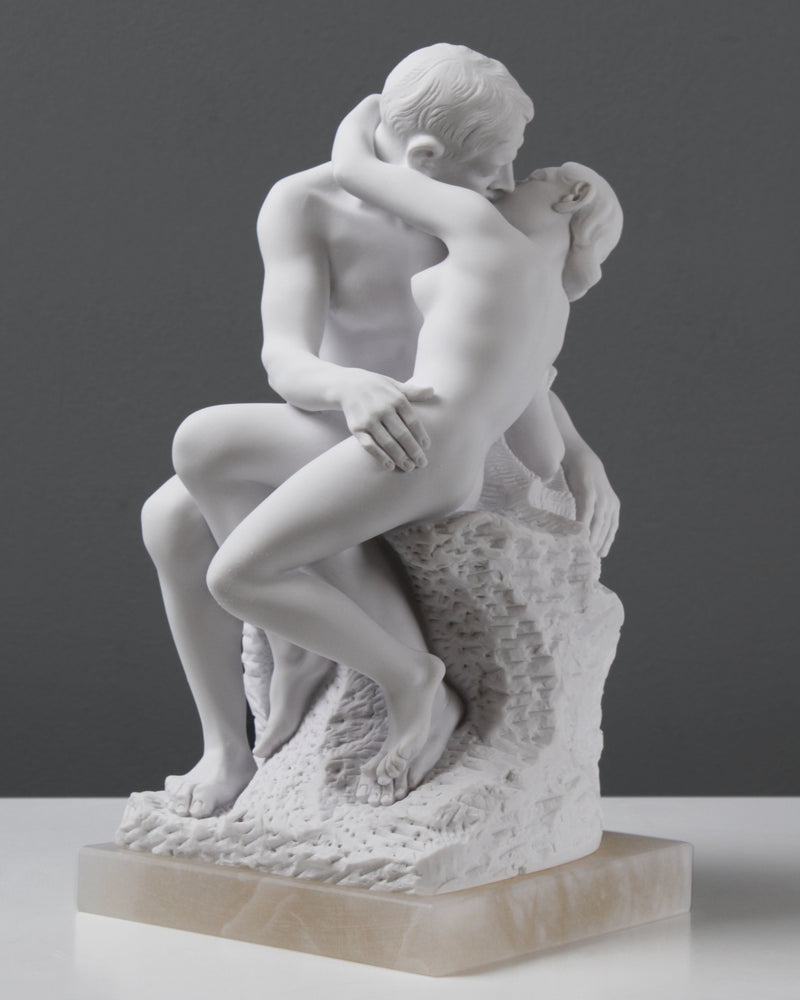 Le Baiser - Statue des deux amants de Rodin - sculpture en marbre