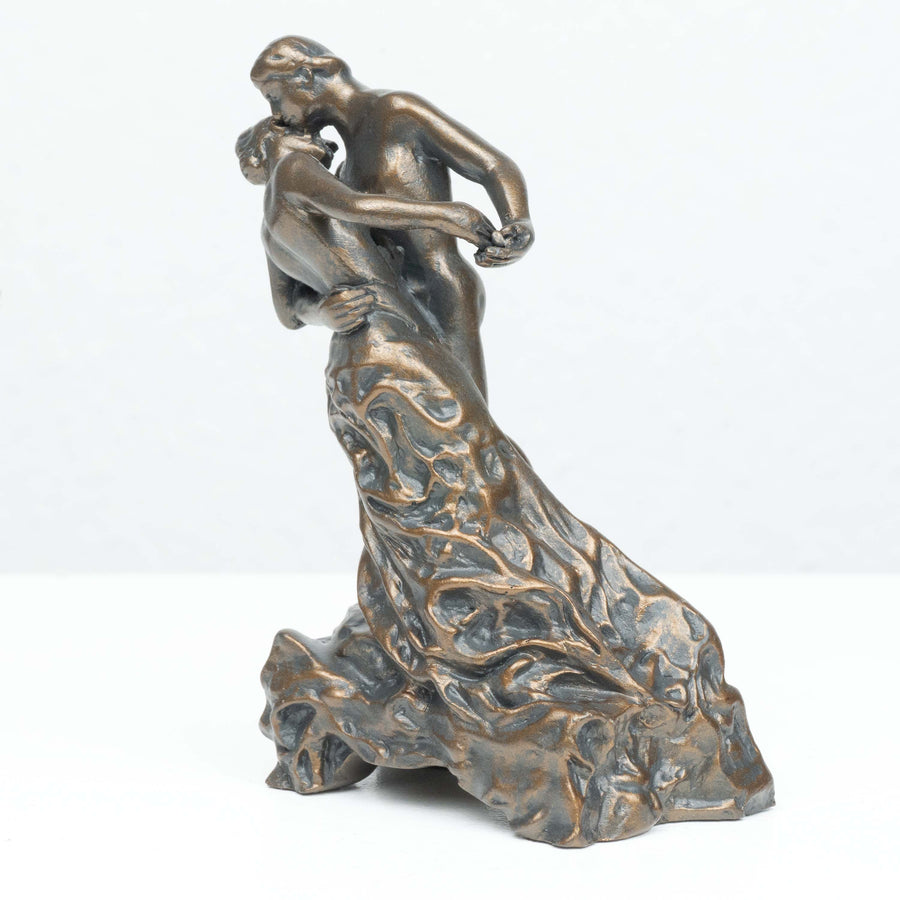 Sculpture de double cœur en résine, statue de cœur romantique