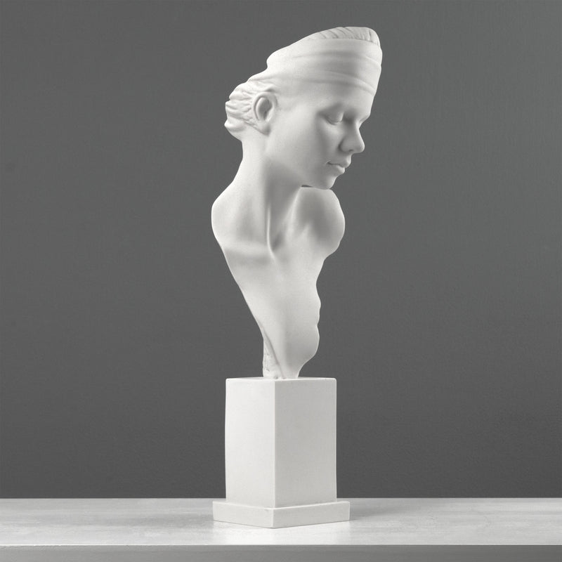 Sculpture buste Serenity – Représentation moderne d’une jeune femme
