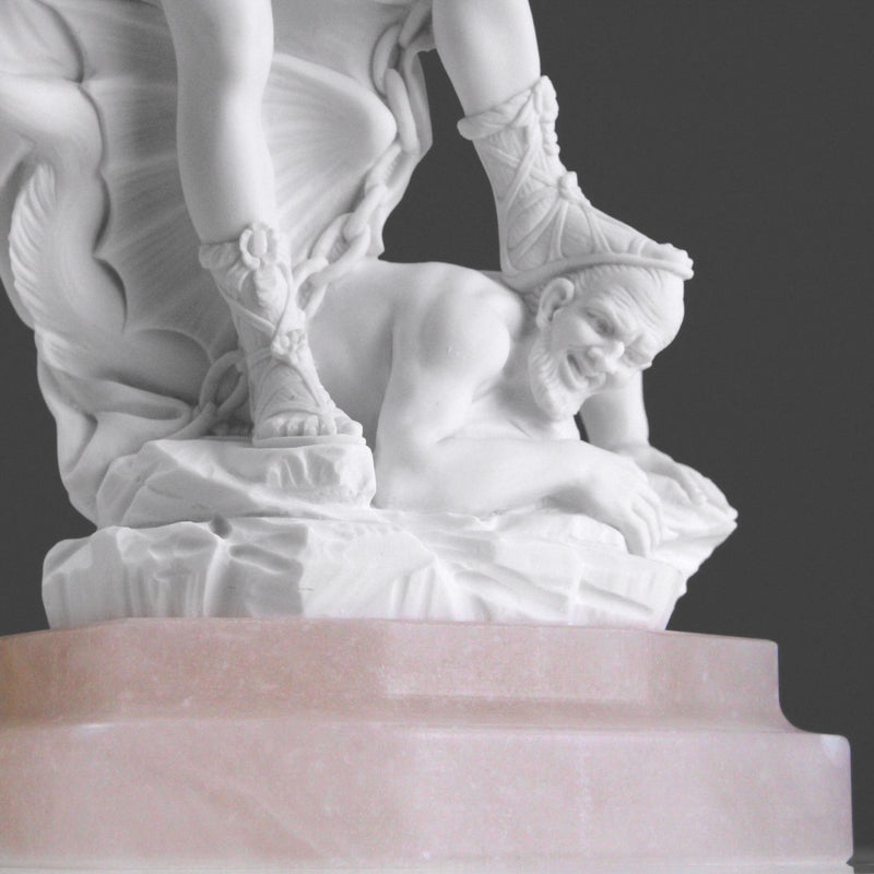 Statue de Saint Michael l&