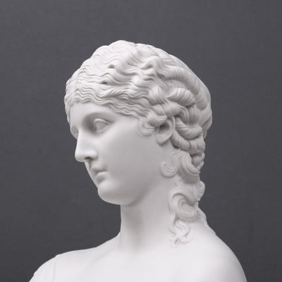 Buste de Clytie (Océanide) - Nymphe des Eaux - sculpture en marbre