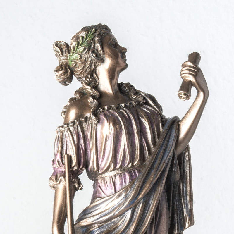 Clio – Muse de l’Histoire (Sculpture en bronze à froid)