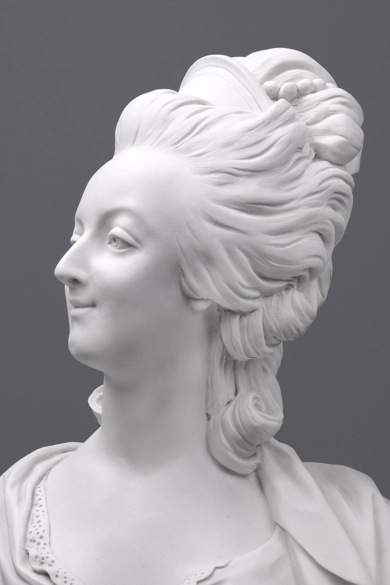 Buste de Marie-Antoinette - sculpture en marbre