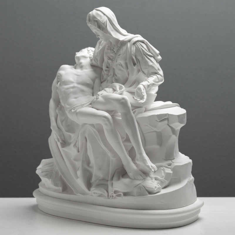 Sculpture de la Pietà de Michel-Ange – Statue Blanche (Musées du Vatican)