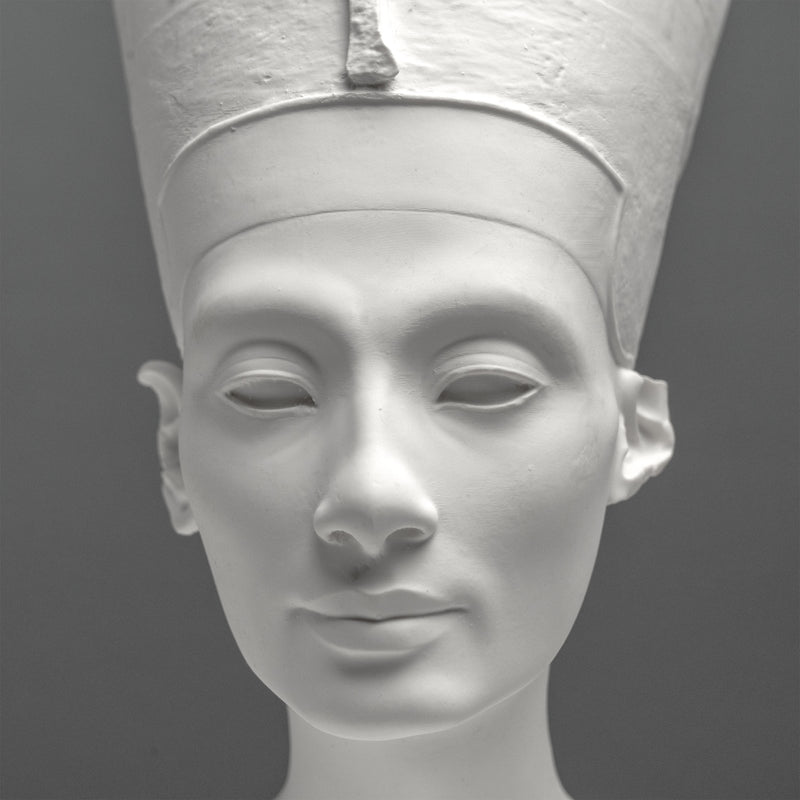 Buste de Néfertiti – Statue Blanche (Musée Égyptien de Berlin)