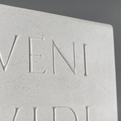 Serre-Livres Veni Vidi Vici – Sculpture d’Inscription Romaine
