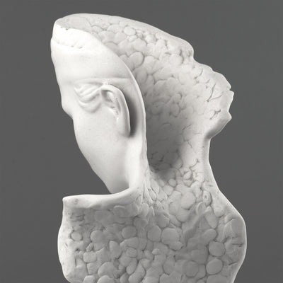 Sculpture buste Serenity – Représentation moderne d’une jeune femme