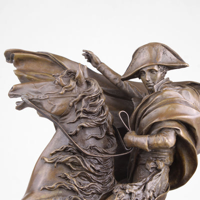 Statue de Napoléon Traversant les Alpes (Cavalier Militaire sur Cheval - Sculpture en Bronze Coulé à Chaud)