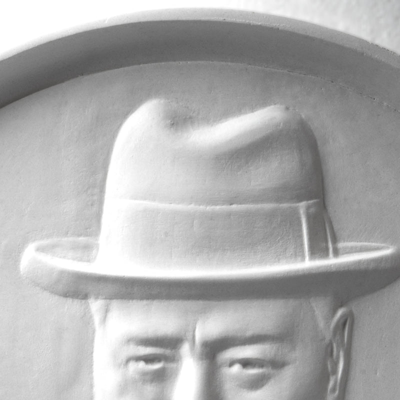 Winston Churchill avec Cigare – Bas-Relief du Bulldog Britannique de la Seconde Guerre mondiale