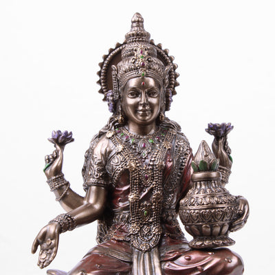 Statue de Lakshmi, déesse indienne (Sculpture en bronze moulé à froid)