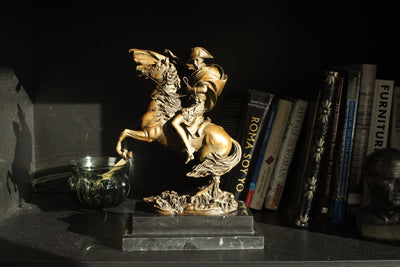 Statue de Napoléon Traversant les Alpes (Cavalier Militaire sur Cheval - Sculpture en Bronze Coulé à Chaud)