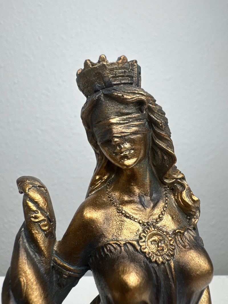 Sculpture de Fortuna – Déesse de la Chance et de la Richesse (Petite, Laiton Patiné Noir)