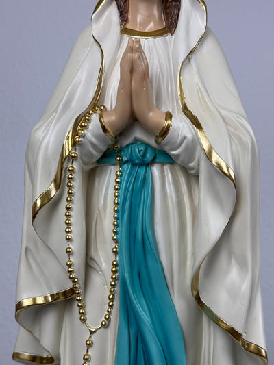 Statue de Notre-Dame de Lourdes