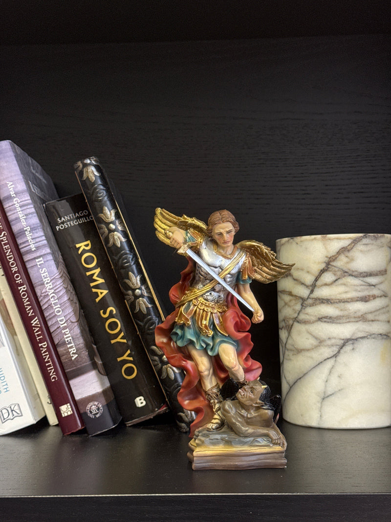 Sculpture de Saint Michel Archange (Statue Peinte à la Main)