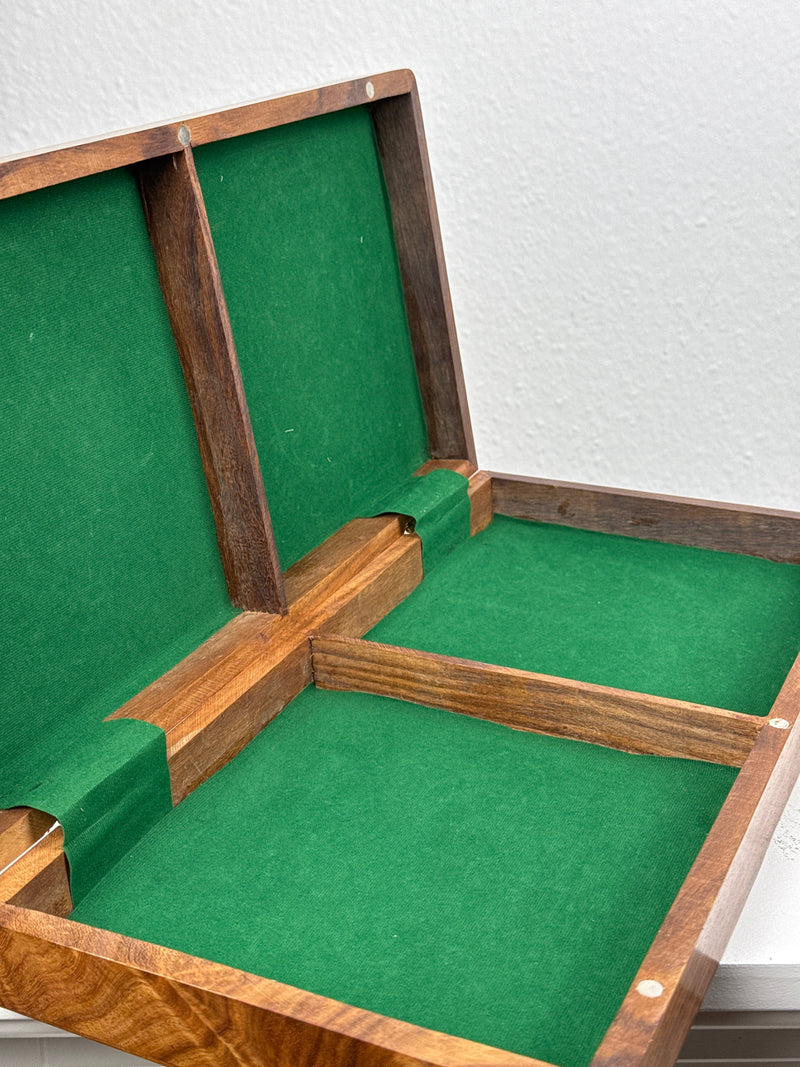 Jeu d’échecs en bois avec plateau (Moyen)