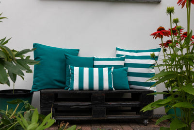 Coussin d’Extérieur Vert Pétrole à Rayures Verticales (Style Club)