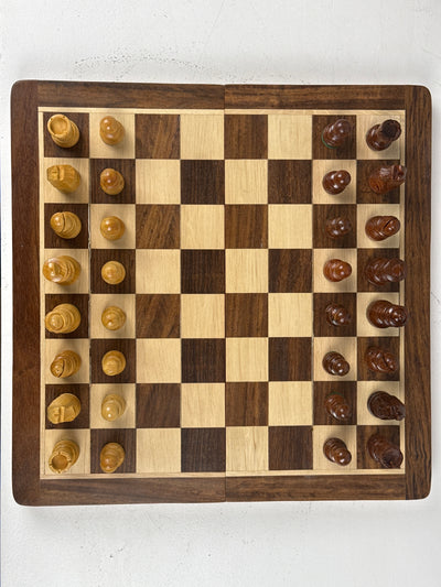 Jeu d’échecs en bois avec plateau (Petit)