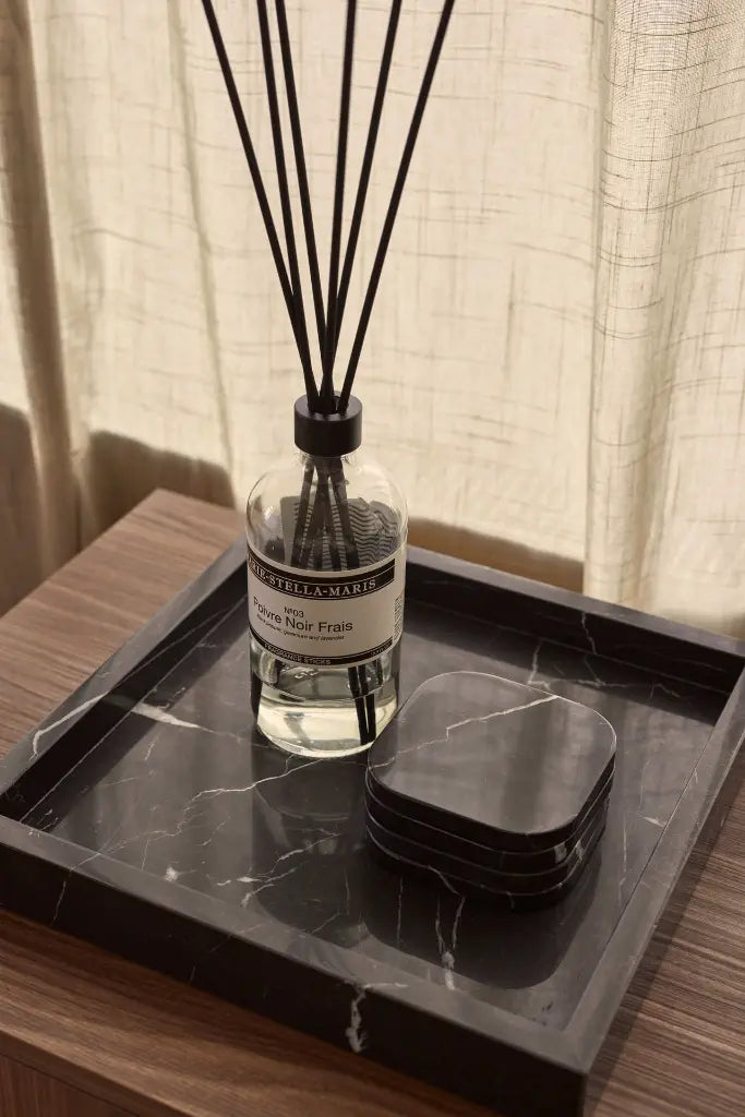 Plateau Carré en Marbre avec Bords (Noir)